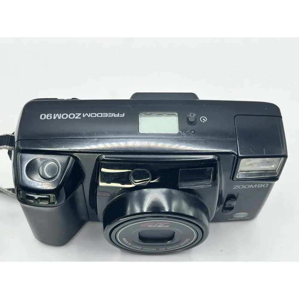 Minolta Freedom Zoom 90 35mm Film Point and Shoot Camera